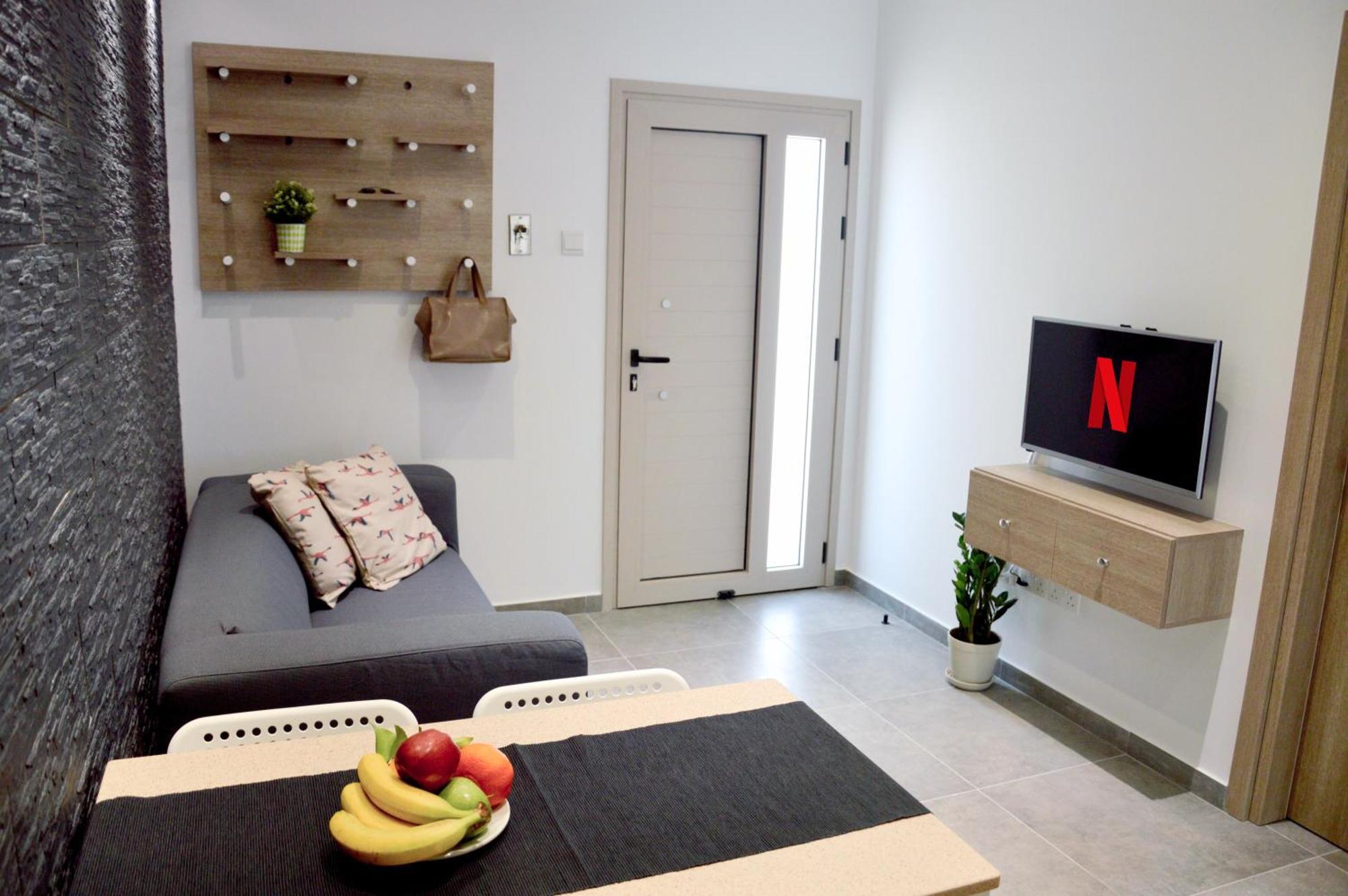 Topikos Apartments Айя-Напа Екстер'єр фото