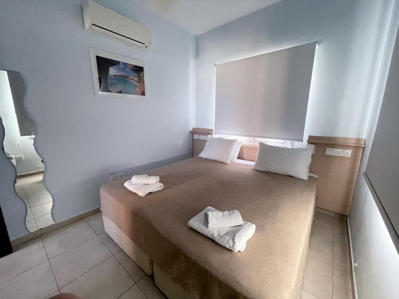 Topikos Apartments Айя-Напа Екстер'єр фото