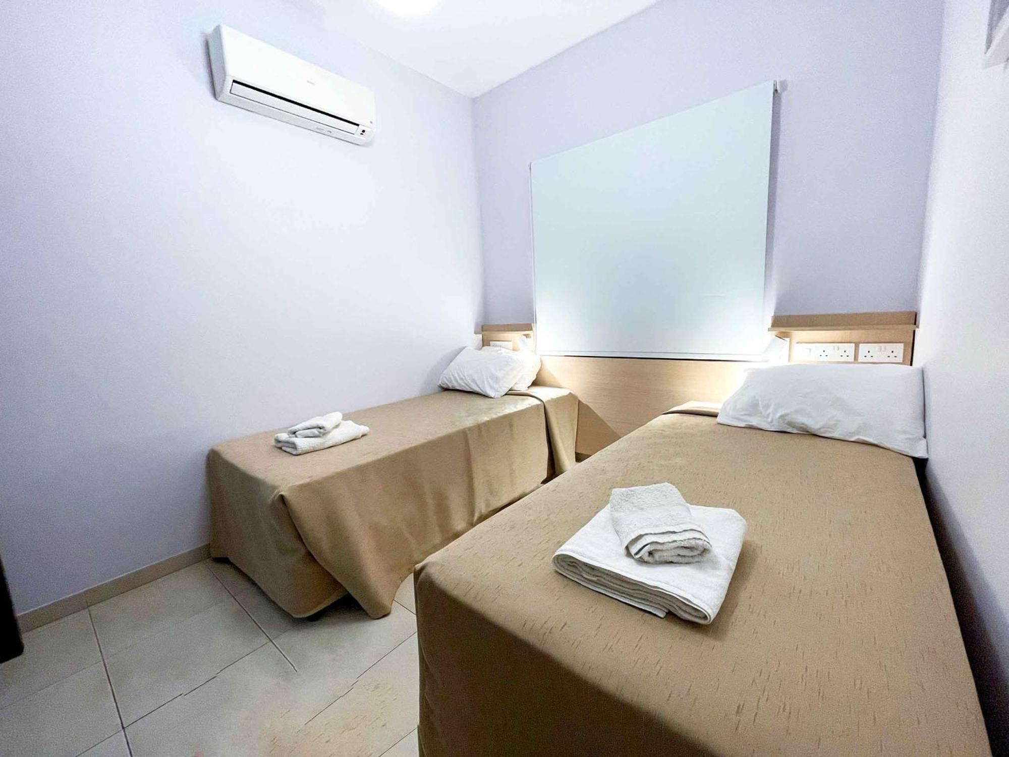 Topikos Apartments Айя-Напа Екстер'єр фото
