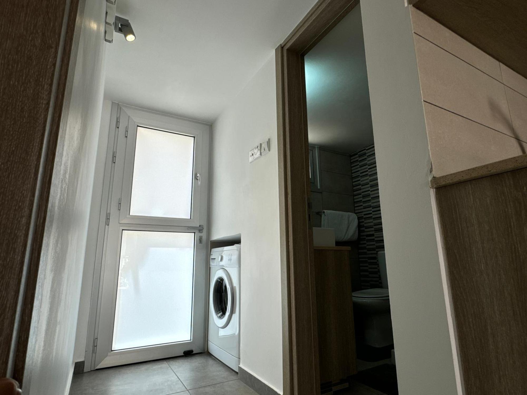 Topikos Apartments Айя-Напа Екстер'єр фото