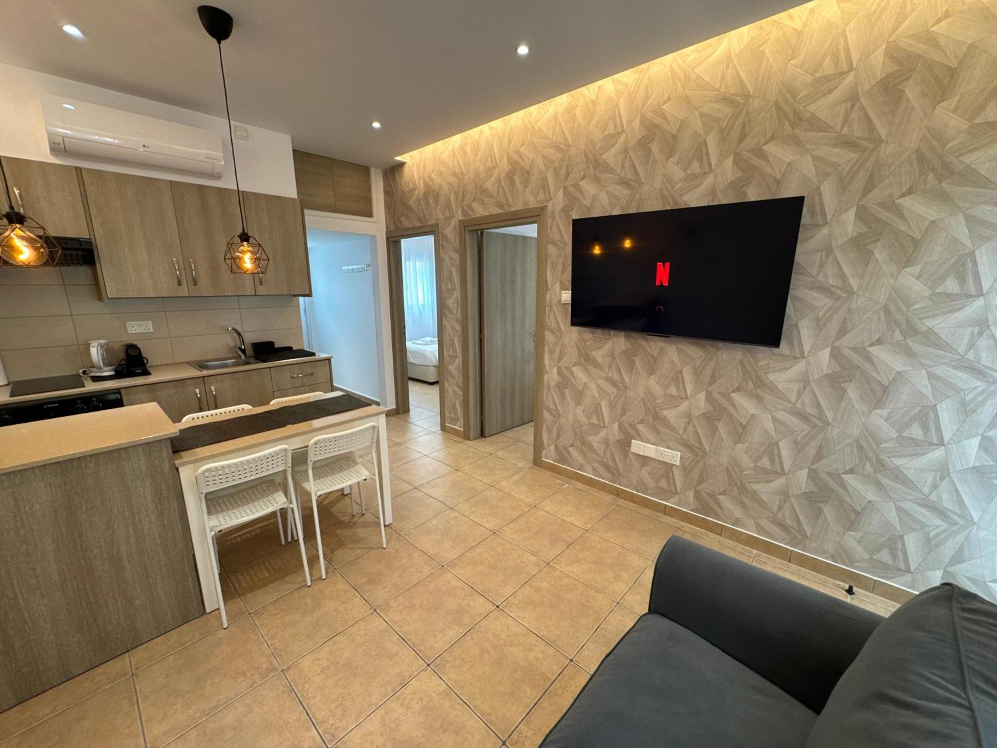 Topikos Apartments Айя-Напа Екстер'єр фото